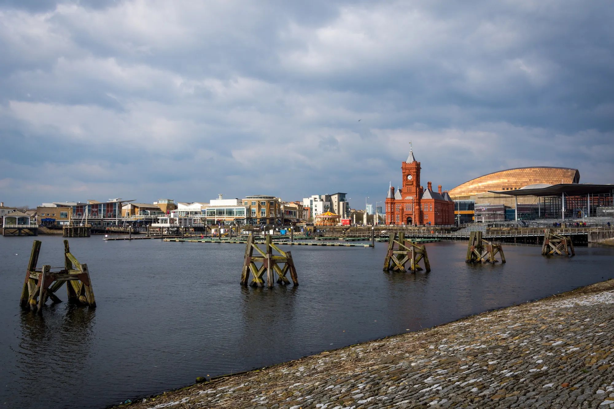 Certified translation Cardiff - UKVI and court accepted certified document translation